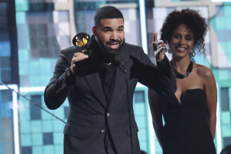 Drake menerima lagu rap terbaik Grammy untuk Rencana Tuhan pada tahun 2019.