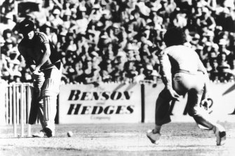 Brian McKechnie blocks the infamous final ball from Trevor Chappell in 1981.