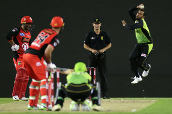 Fawad Ahmed in action in the Big Bash League.