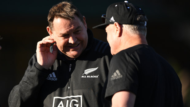 Sideshow: New Zealand coach Steve Hansen and Michael Cheika traded barbs on Thursday
