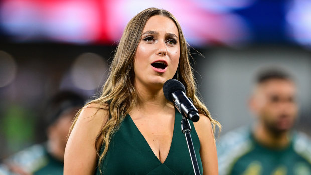 Olivia Fox sings the national anthem ahead of Wallabies and Argentina.