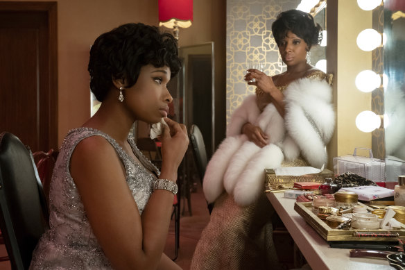 Jennifer Hudson stars as Aretha Franklin and Mary J. Blige as Dinah Washington in a scene from Respect. 