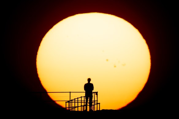 Quando uma onda de calor se aproxima, tente realizar uma auditoria térmica da hora do dia.
