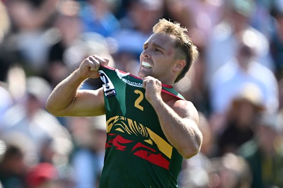 Jed Hagan is one of the footballers playing for the Tasmania Devils in the VFL this season.