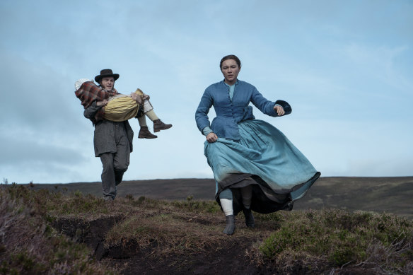 A remarkable Kíla Lord Cassidy stars as Anna O’Donnell, with Tom Burke as Will Byrne, and Pugh as Lib in The Wonder.