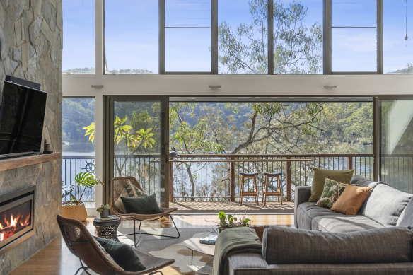 The Berowra Waters weekender of Sylvie and Larry Emdur is being offered to buyers quietly ahead of an upcoming sales campaign.