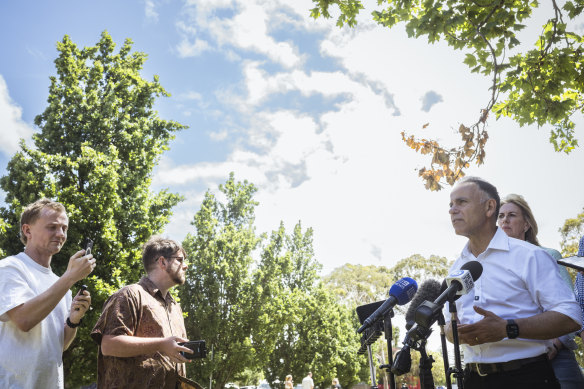 Opposition Leader John Pesutto speaks to the media.
