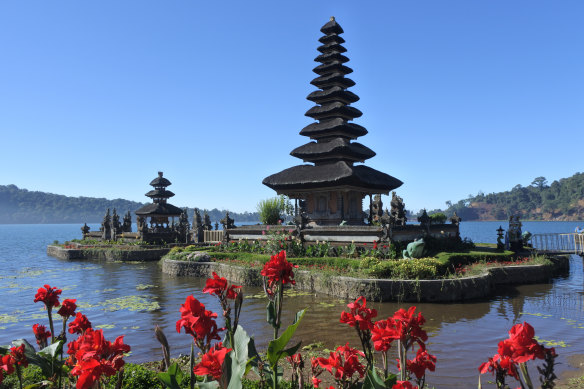 Ulun Danu Beratan Temple on Lake Beretan.