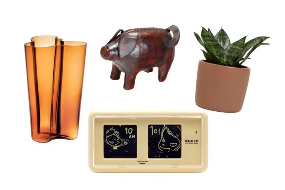 “Aalto Finlandia” vase; “Pig”; “Walk On” flip clock; planter.  