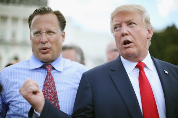David Brat nella foto con Donald Trump nel 2015.