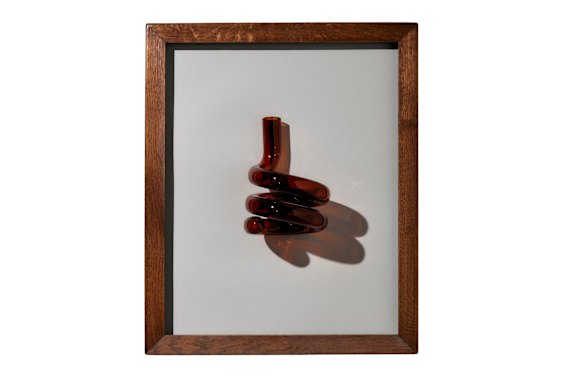 Vaso “Cobra”, $ 120.