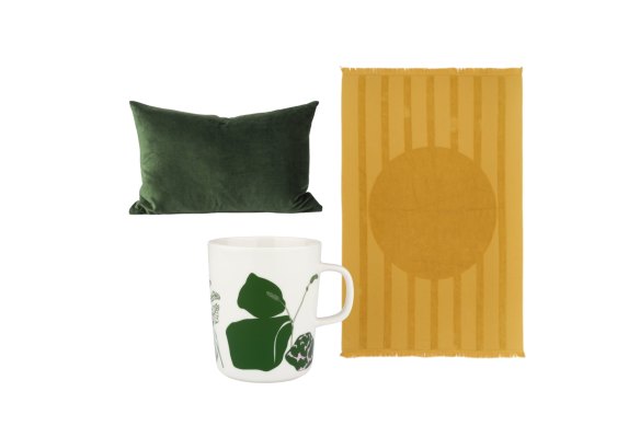 Citta cushion cover; “Dot” beach towel; “Oiva Elokuun Varjot” mug.