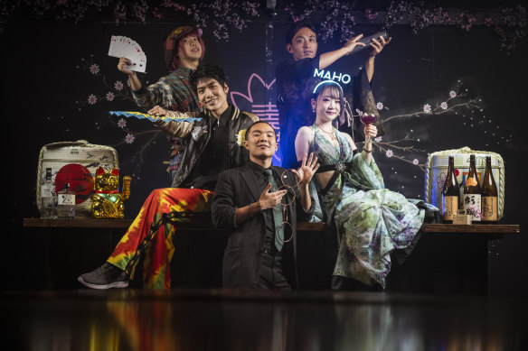 Clockwise from back: E.O. Lee, Jun Nakamura, Kaori Kitazawa, Wambi and Shirayuri.