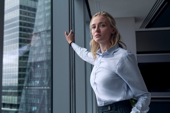 Sophie Turner as transactions clerk Zara in Steal.