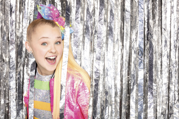JoJo Siwa in Siwas Dance Pop Revolution, the ultimate reality competition series.