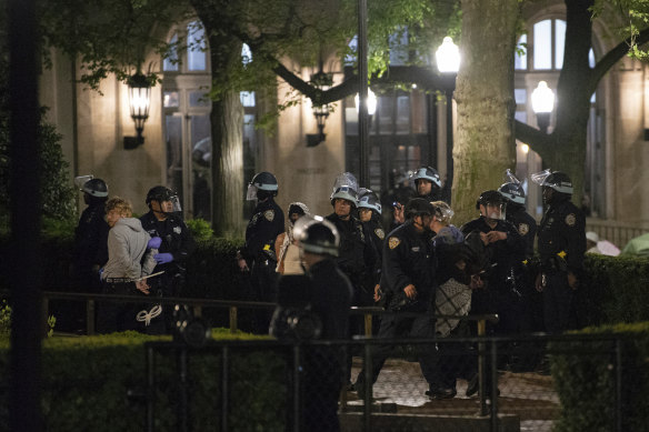 New York police arrest pro-Palestinian protesters who occupied the administration building at Columbia University this week.