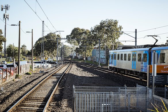 The Greens are urging the government to duplicate the Upfield line.
