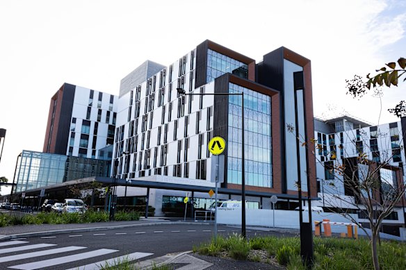 The end of the controversial private-public partnership has raised concerns about the future of the hospital’s private services.
