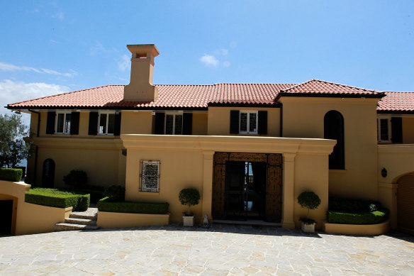 The $40 million Point Piper mansion Mandalay is the Sydney home of Phillip Dong Fang Lee and Xiaobei Shi. 