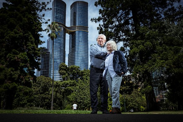 Stan Capp with Eastenders committee member Pam Lyons in Carlton Gardens with the Shangri-La Hotel looming in the background.
