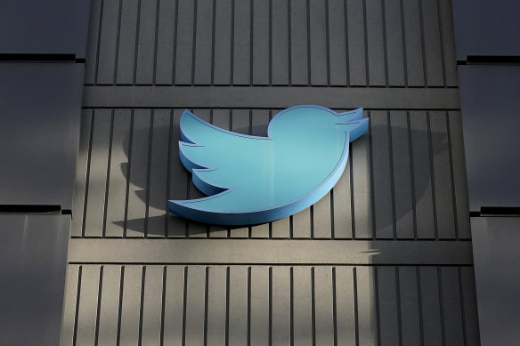 The Twitter deal already looks like a financial catastrophe.