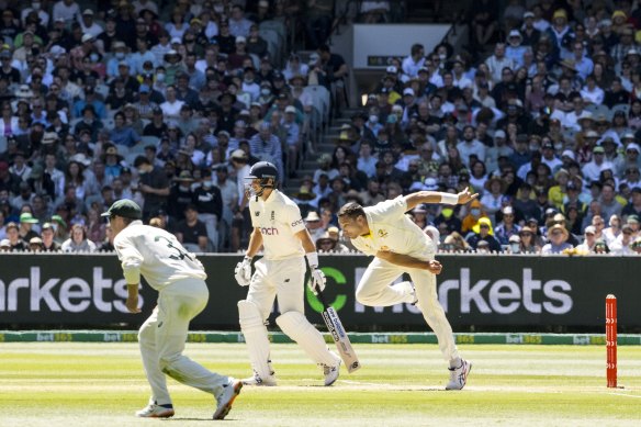 Scott Boland in the midst of his 6-7 against England at the MCG.