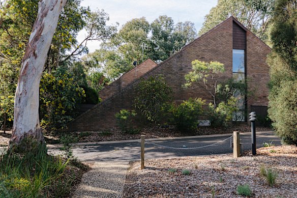 Back-to-nature living: Dysart’s Wybalena Grove in Cook.