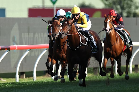 Warwoven strides clear in the Golden Rose.