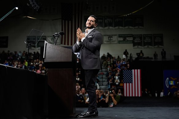 Abdul El-Sayed a una manifestazione elettorale.