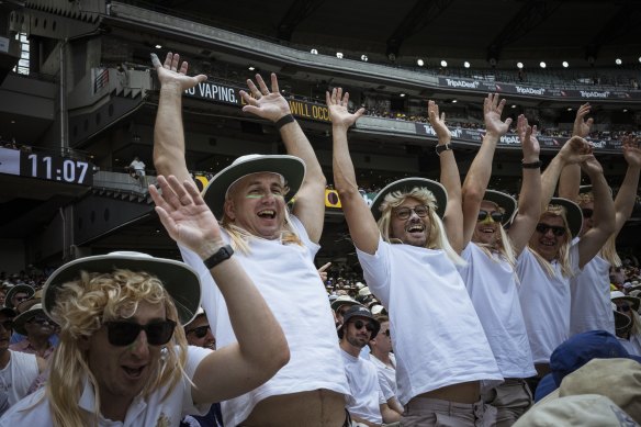 Mitch, Greg, Andrew, Adam, Chooee, Jakob, Drew, Chris and Marty all dressed as Shane Warne at the MCG on Boxing Day.