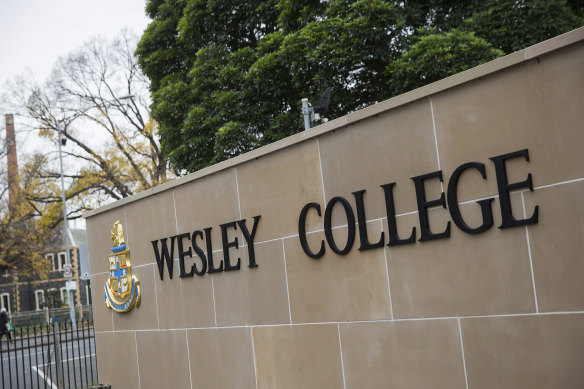 Students from Wesley College were reported to have made offensive comments about women while on a bus.