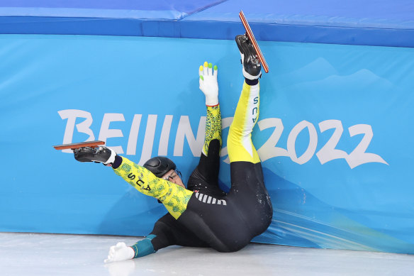 Australia’s Brendan Corey crashes out of the men’s 1000m speed skating quarter-finals.
