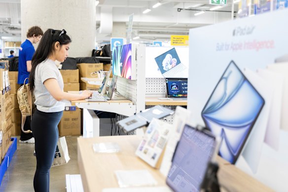 Officeworks has defended hiking the price of a computer monitor before lowering it days later to spruik it as a Black Friday “top pick” last month.