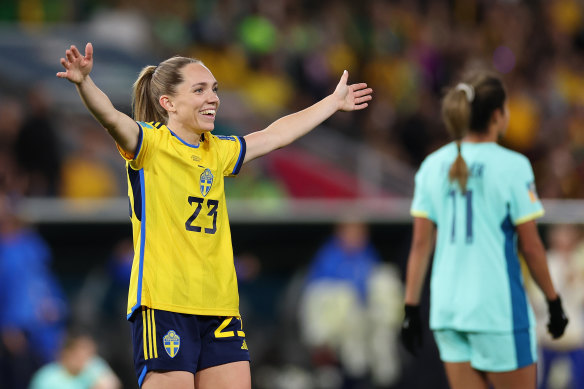 Elin rubensson of Swede celebrates at full-time.