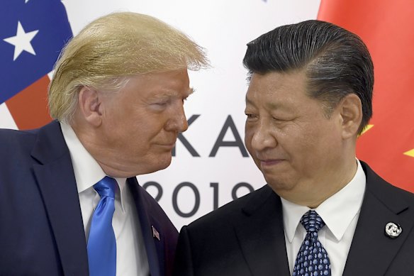 O presidente dos EUA, Donald Trump, e o presidente chinês Xi Jinping.