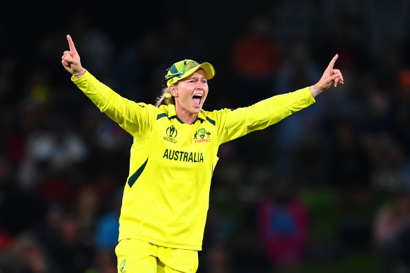 Meg Lanning celebrates the final wicket to cap off the World Cup victory.