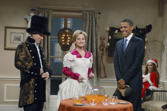 Senator Barack Obama and other Democratic candidates (Fred Armisen, Will Forte, Bill Hader, Simon Rich and Jason Sudeikis) stopped by Bill and Hillary Clintons’ (Darrell Hammond and Amy Poehler) Halloween party.