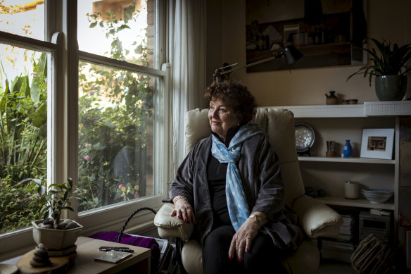 Lynette Luther was alarmed to learn her breast cancer may be linked to her type 2 diabetes.