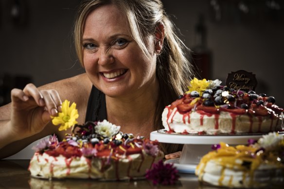 Pandemic pivot: Nerida McPherson with pavlovas she has made for Christmas orders.