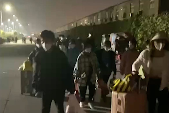Workers in a Foxconn facility in the central Chinese city of Zhengzhou appear to have left the facility to avoid COVID-19 curbs.
