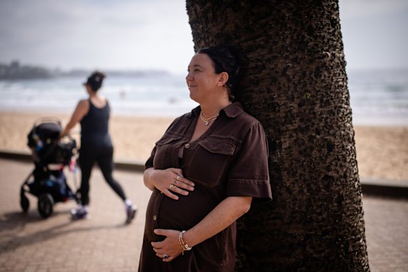 Ellie Sedgwick loved the idea of raising a baby on her own. Earlier this year, she conceived through the turkey-baster method with a man who previously donated to a Victorian clinic. Her son is due in February.