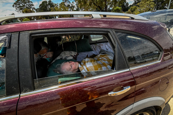 Willaura residents Lesley and Tony spent the night in their car with their dog Bobbi as fire threatened their home.