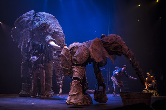 The show’s main attractions are the two elephant puppets – mother Queenie and calf Peanut.