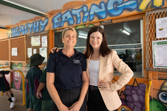 Queensland Association of School Tuckshops CEO Deanne Wooden and Health and Wellbeing Queensland CEO Dr Robyn Littlewood.