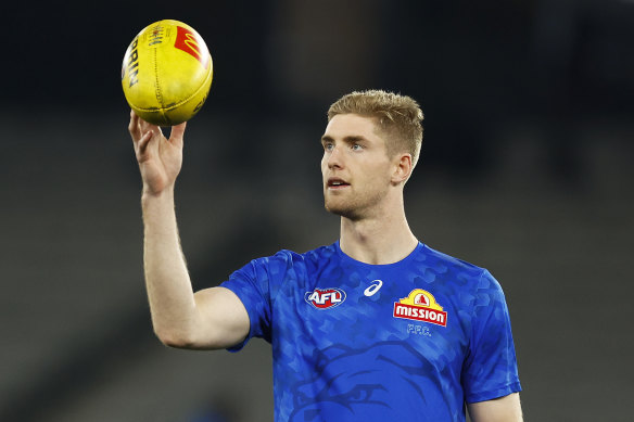 Bulldogs ruckman Tim English has a big task against Fremantle on Saturday night.