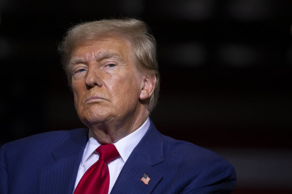 Donald Trump has called on California Governor Gavin Newsom to resign over the Los Angeles wildfires. 