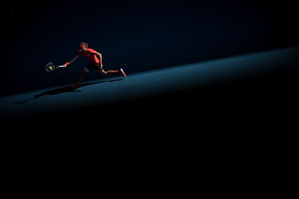 Alexander Zverev reaches for a forehand.