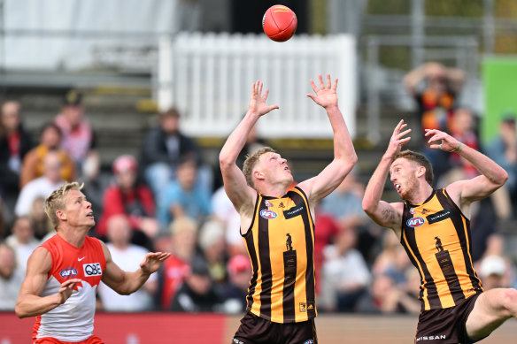 Sicily and the Hawks suffered a final-quarter fade-out against the Swans.