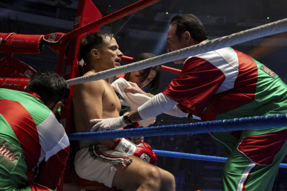 Gael Garcia Bernal in La Maquina: hearing voices.