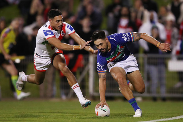 Shaun Johnson touches down.